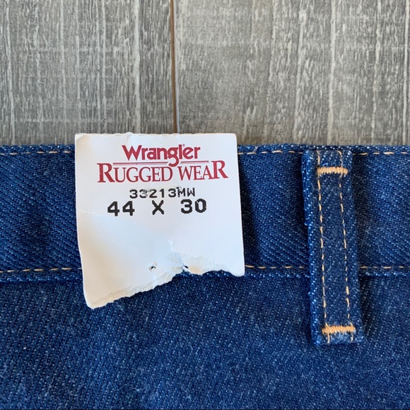 44x30 NWT Wrangler Rugged Woodland Thermal Jeans - Picture 12 of 13